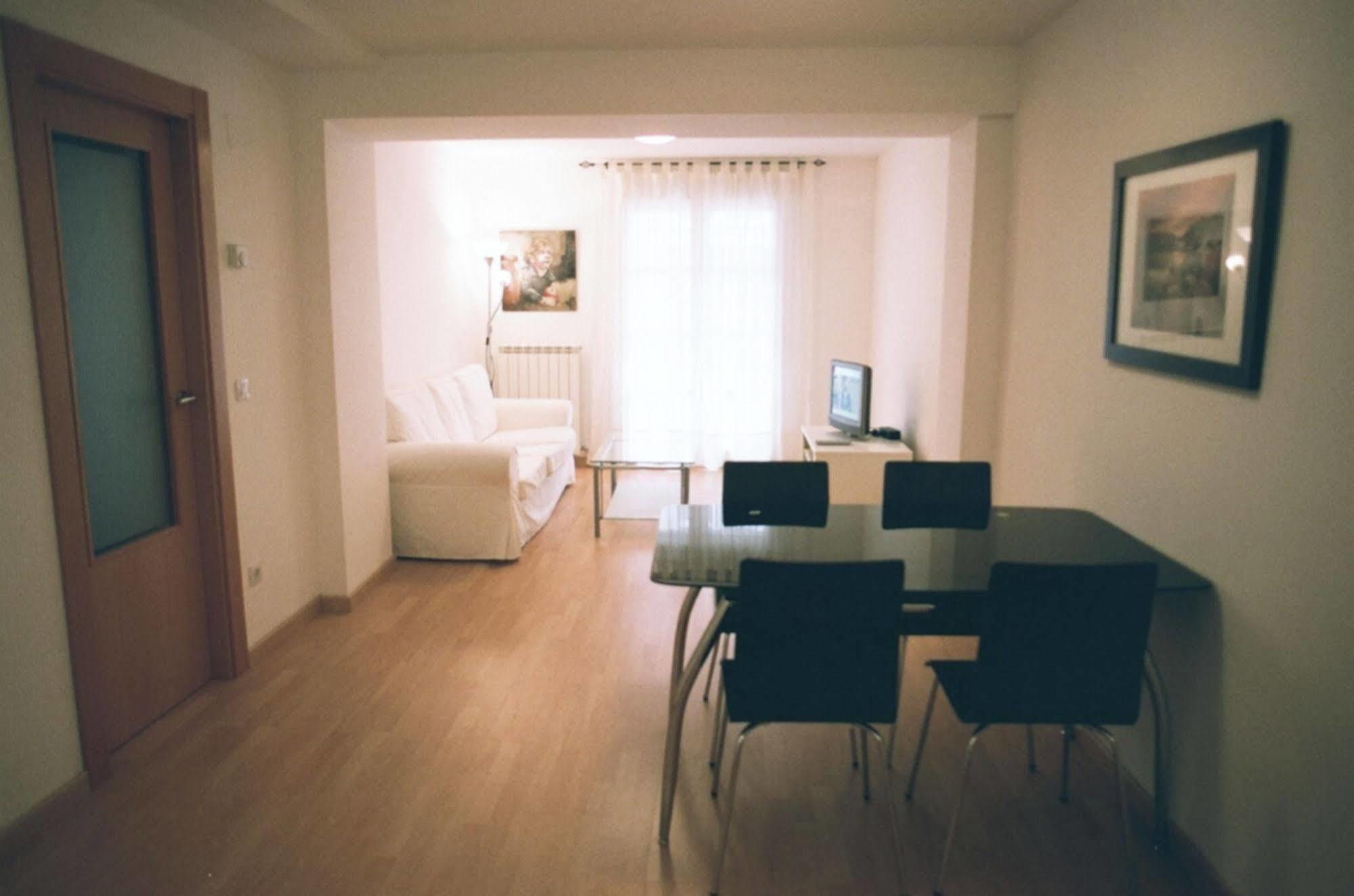Apartamentos Auhabitat Zaragoza, Edificio De Apartamentos Turisticos Kültér fotó
