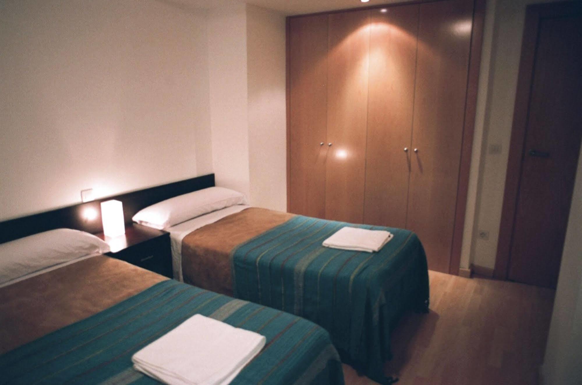 Apartamentos Auhabitat Zaragoza, Edificio De Apartamentos Turisticos Kültér fotó