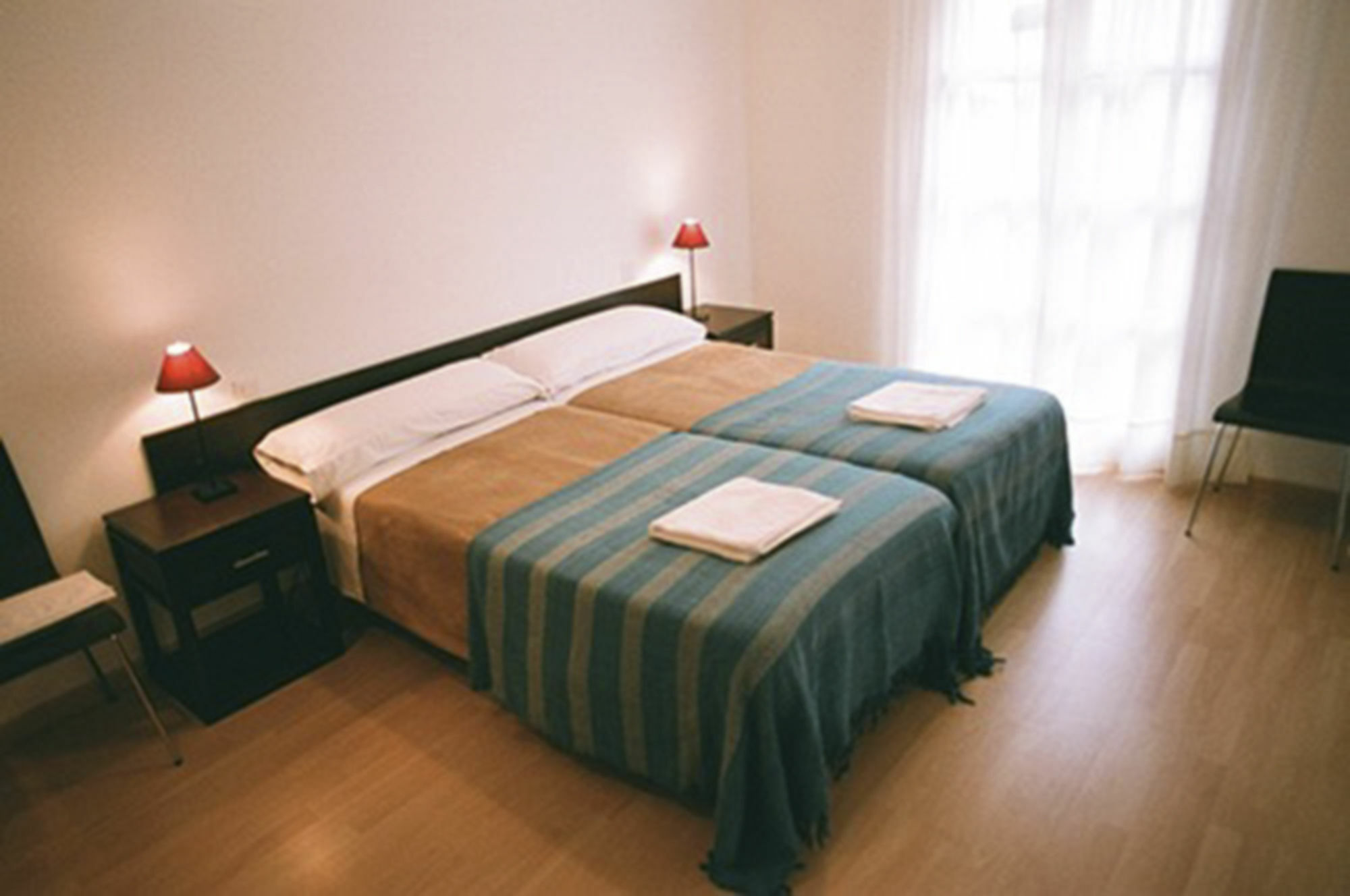 Apartamentos Auhabitat Zaragoza, Edificio De Apartamentos Turisticos Kültér fotó